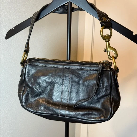 Vintage COACH LEGACY Anniversary Black Leather Turnlock Purse Brass 10326 - Picture 3 of 7